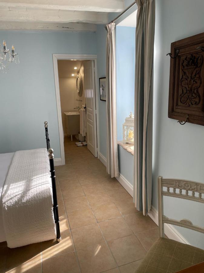 Maison Hirondelles Gites Mezieres-sur-Issoire المظهر الخارجي الصورة